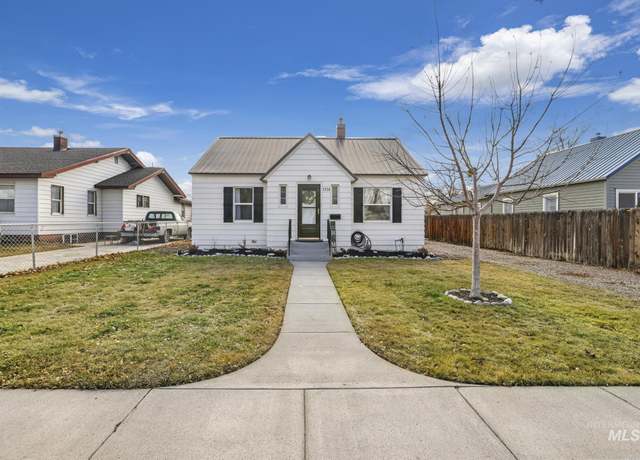 Property at 1228 7th Ave E, Twin Falls, ID 83301, 3 beds, 1 bath