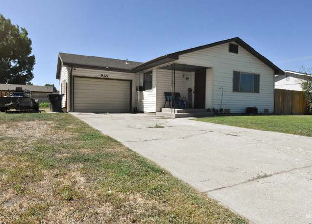 Property at 913 E 18th Way, Burley, ID 83318, 2 beds, 1 bath