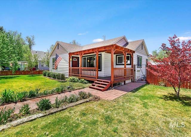 Property at 313 North Birch St, Shoshone, ID 83352, 4 beds, 2 baths