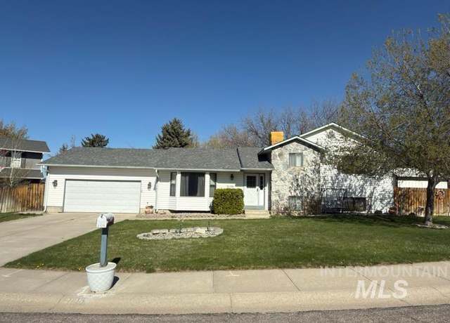 Property at 2125 Pinto Ave, Pocatello, ID 83201, 5 beds, 3 baths