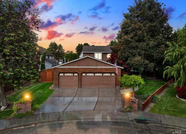 Property at 11958 W Goldenrod Ave, Boise, ID 83713, 5 beds, 3.5 baths