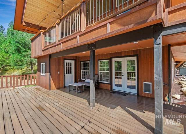 Property at 18 Shady Ln, Garden Valley, ID 83622, 3 beds, 3 baths