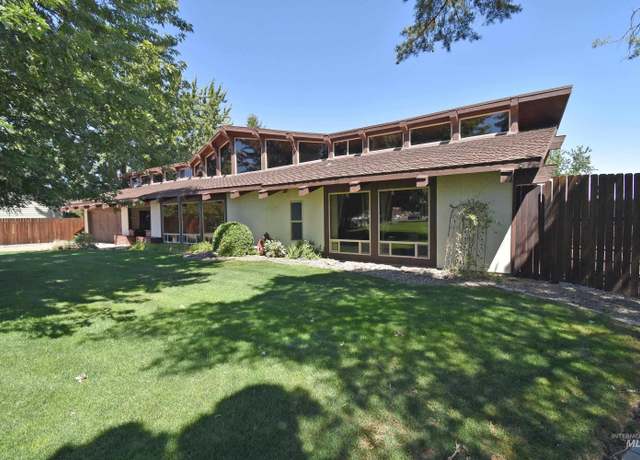 Property at 2424 Sunset View Ct Unit House and 2 lots, Clarkston, WA 99403, 3 beds, 2 baths