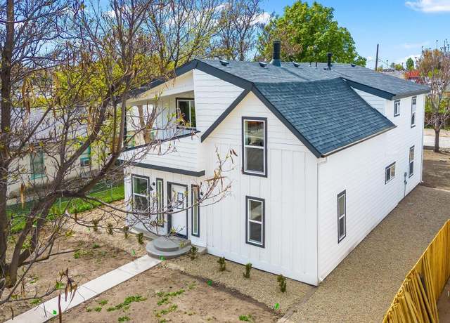Property at 115 13th Ave N, Nampa, ID 83687, 4 beds, 3 baths