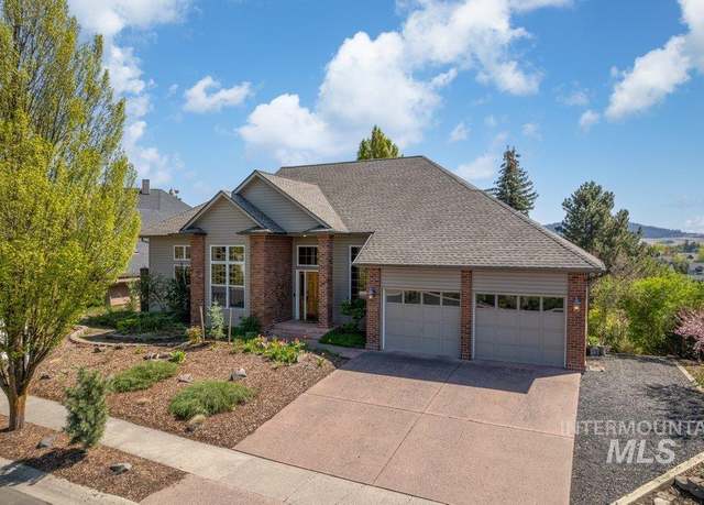 Property at 2279 Moser, Moscow, ID 83843, 4 beds, 2.5 baths