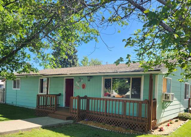 Property at 846 Wyoming St, Gooding, ID 83330, 4 beds, 2 baths