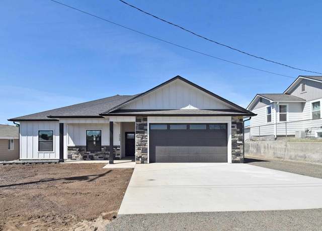 Property at 2348 19th St, Clarkston, WA 99403, 3 beds, 2 baths