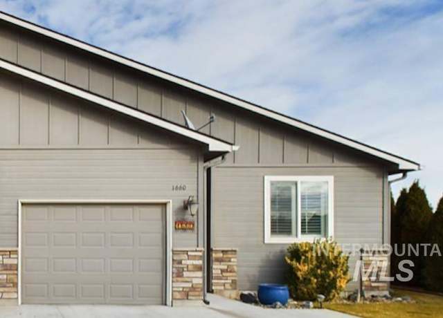 Property at 1660 NE Cinder Loop, Mountain Home, ID 83647, 2 beds, 2 baths
