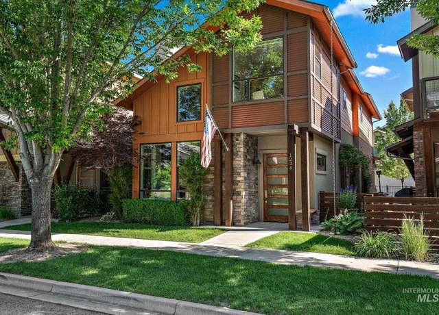 Property at 1234 E Lone Shore Dr, Eagle, ID 83616, 3 beds, 2.5 baths
