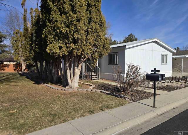 Property at 10014 Dewitt Ln, Boise, ID 83704, 3 beds, 2 baths