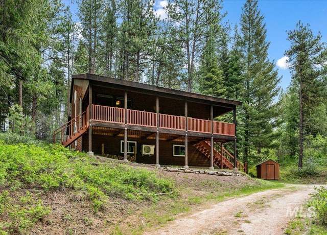 Property at 108 Panorama Dr, Cascade, ID 83611, 3 beds, 2 baths