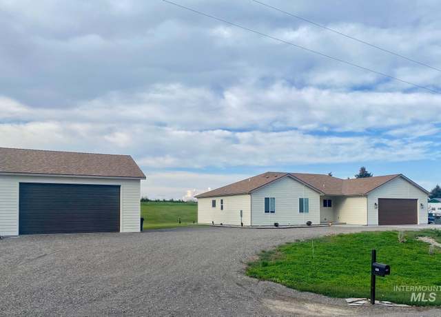 Property at 942 W Wanda Ln, Heyburn, ID 83336, 3 beds, 2 baths