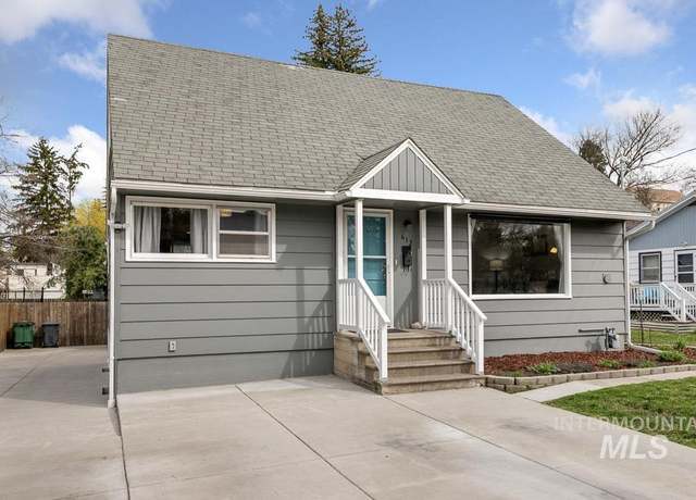 Property at 612 S Logan St, Moscow, ID 83843, 4 beds, 2 baths