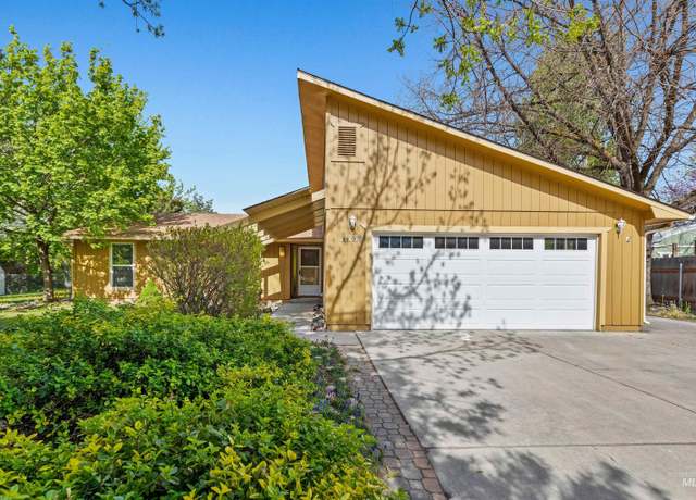 Property at 11134 W Mohawk Dr, Boise, ID 83709, 3 beds, 2 baths