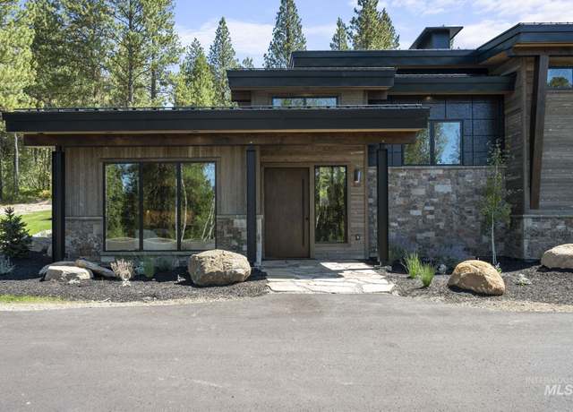 Property at 1201 S Samson St, Mccall, ID 83638, 3 beds, 3 baths