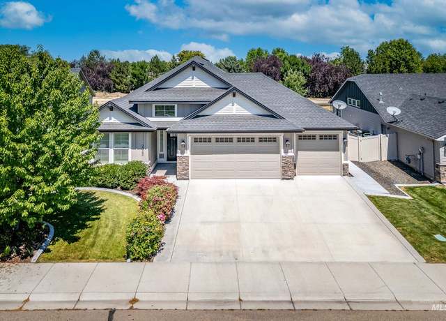 Property at 2042 E Deerhill Dr, Meridian, ID 83642, 3 beds, 3 baths