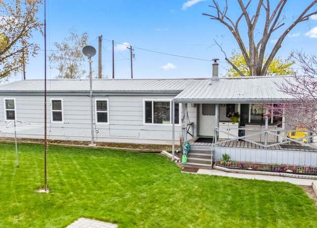 Property at 23708 Boise River Rd, Caldwell, ID 83607, 3 beds, 2 baths