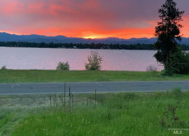 Property at 2231 W Mountain Rd, Donnelly, ID 83615