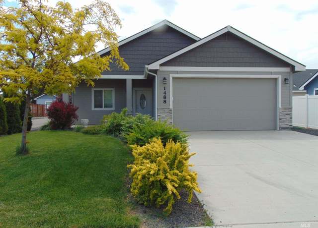 Property at 1488 W Idaho Ave, Ontario, OR 97914, 3 beds, 2 baths
