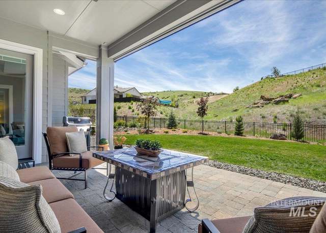 Property at 18105 N Burnt Car Way, Boise, ID 83714, 3 beds, 2.5 baths