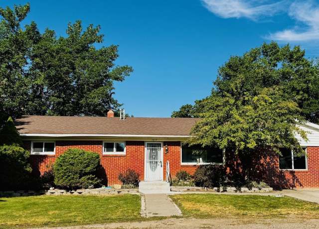 Property at 1617 Pine St, Rupert, ID 83350, 5 beds, 3 baths
