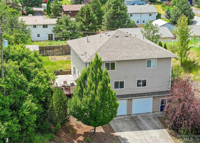 Property at 933 933 Public Ave, Moscow, ID 83843, 3 beds, 2.5 baths