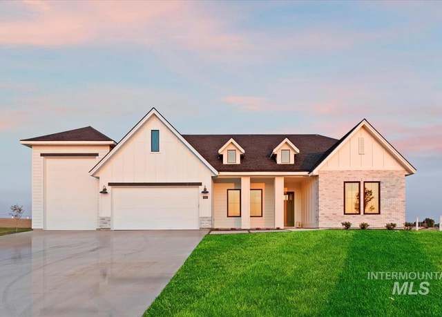 Property at 7071 Loggers Loop Rd, Star, ID 83669, 5 beds, 3.5 baths