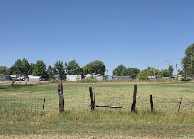 Property at 119 18th St, Heyburn, ID 83336