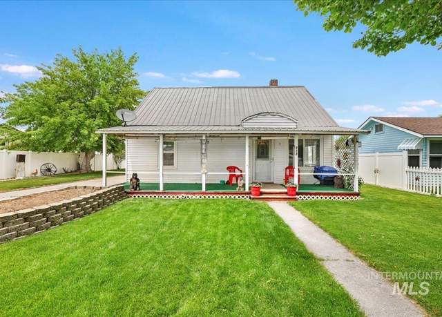 Property at 212 Maple St, Castleford, ID 83321, 2 beds, 2 baths