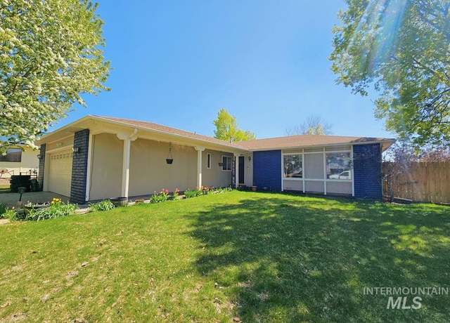 Property at 2092 Westridge Dr, Ontario, OR 97914, 4 beds, 2 baths