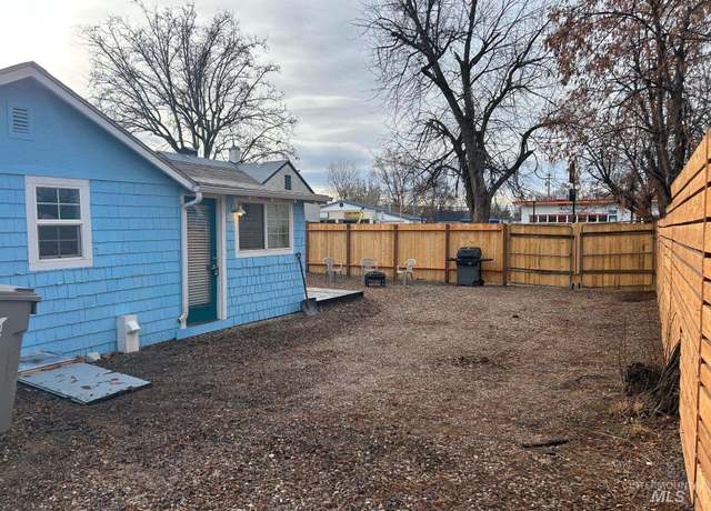 Property at 1704 S Vista Ave, Boise, ID 83705, 3 beds, 1 bath