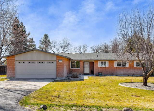 Property at 10521 W Roan Meadows Dr, Boise, ID 83709, 4 beds, 2.5 baths