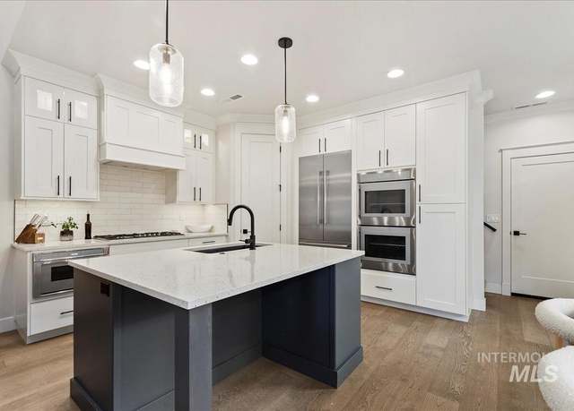 Property at 3268 S Sedgebrook Ln, Eagle, ID 83616, 3 beds, 2.5 baths