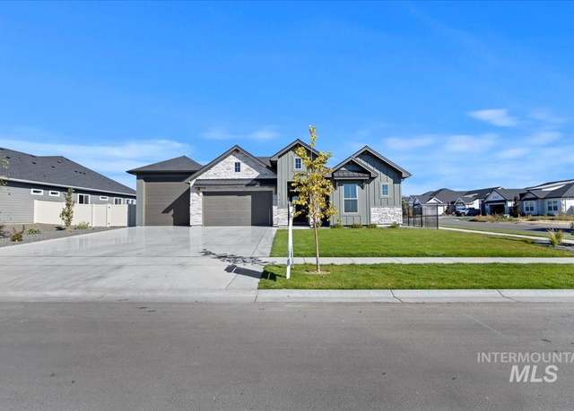 Property at 2106 N Peakhurt Ave, Kuna, ID 83634, 4 beds, 3 baths