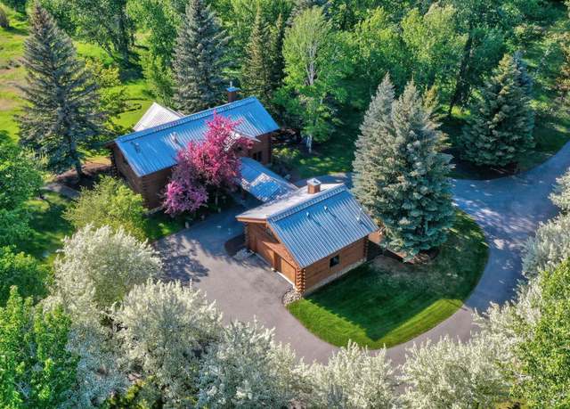Property at 1301 Glen Aspen Dr, Bellevue, ID 83313, 3 beds, 3 baths