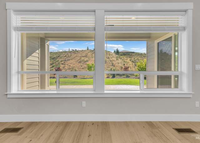 Property at 18123 N Burnt Car Way, Boise, ID 83714-9646, 3 beds, 2.5 baths