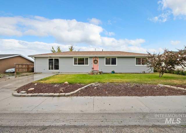 Property at 610 Gem Dr, Kimberly, ID 83341, 4 beds, 2 baths