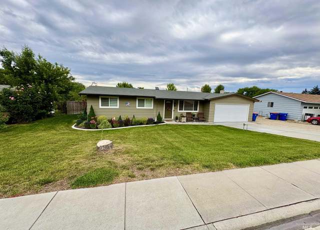 Property at 11632 W Santa Barbara Dr, Boise, ID 83709, 3 beds, 2 baths