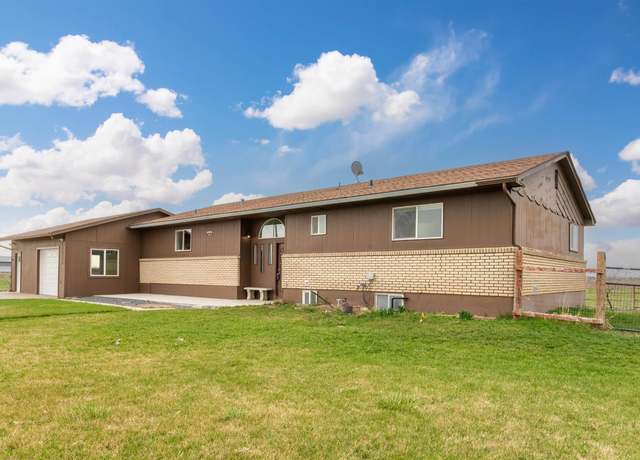 Property at 1825 E 1550 S, Gooding, ID 83330, 4 beds, 2 baths