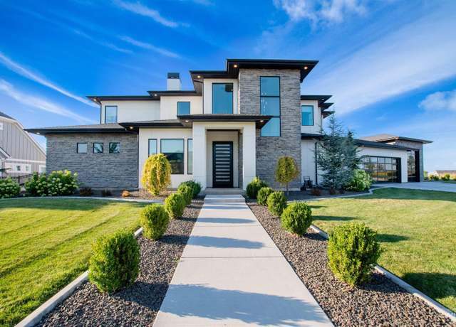 Property at 1520 W Kamet Ct, Nampa, ID 83686, 5 beds, 4 baths