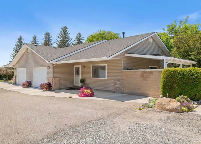 Property at 202,204,210,212 21st Ave W, Gooding, ID 83330, 8 beds, 8 baths