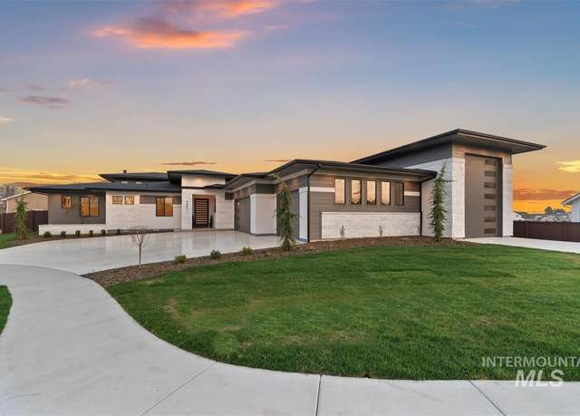 Property at 9891 W Napier Ct, Star, ID 83669, 4 beds, 3.5 baths