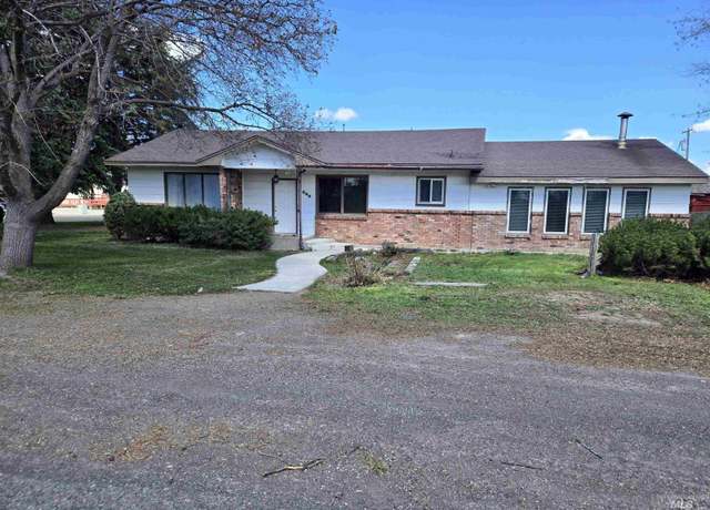 Property at 202 East Ave A, Wendell, ID 83355, 3 beds, 1.5 baths