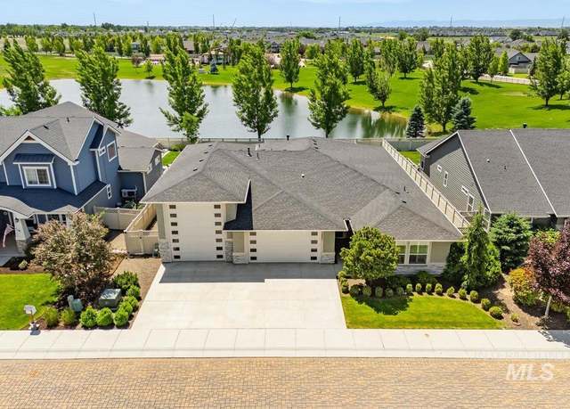 Property at 3881 W Ravenna St, Meridian, ID 83646, 3 beds, 2 baths