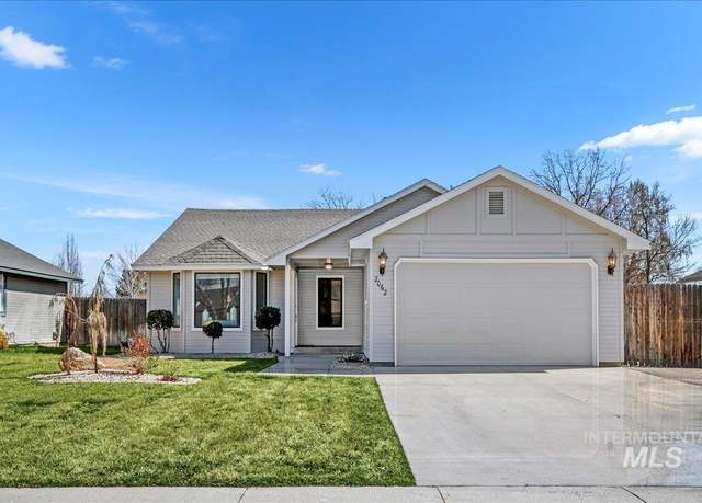 Property at 2062 N Lark St, Meridian, ID 83642, 3 beds, 2 baths