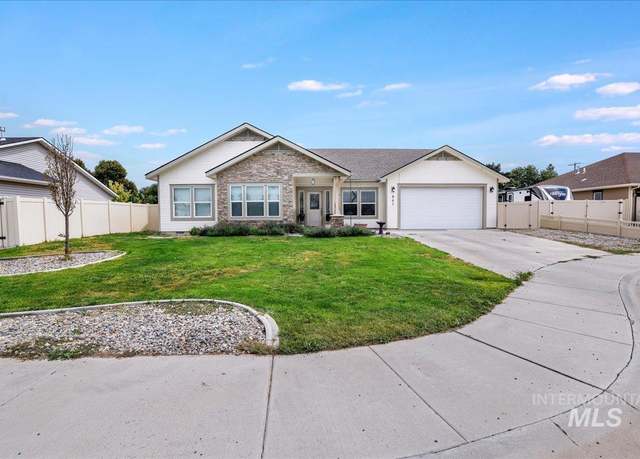 Property at 941 Birchton Loop, Twin Falls, ID 83301, 3 beds, 2 baths