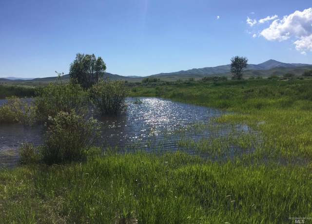 Property at 431N 470W 3 Mile Rd, Fairfield, ID 83327
