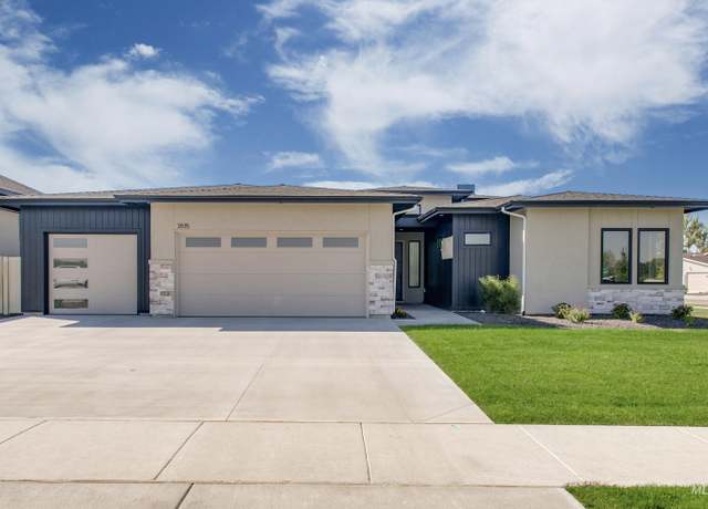Property at 3515 W Parodin St, Eagle, ID 83616, 4 beds, 3.5 baths