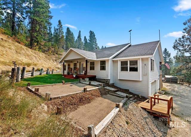 Property at 95 Johnson Crk, Boise, ID 83716, 3 beds, 3 baths