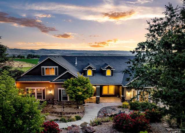 Property at 11423 W River Rd, Caldwell, ID 83607, 3 beds, 3 baths